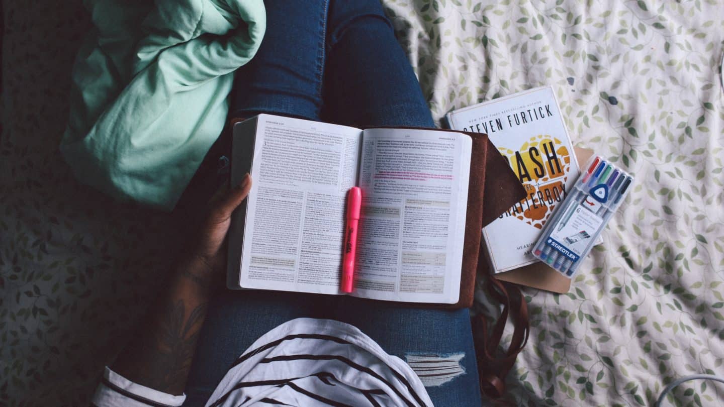 How to Avoid the Bible Journaling Mentality - Phylicia Masonheimer